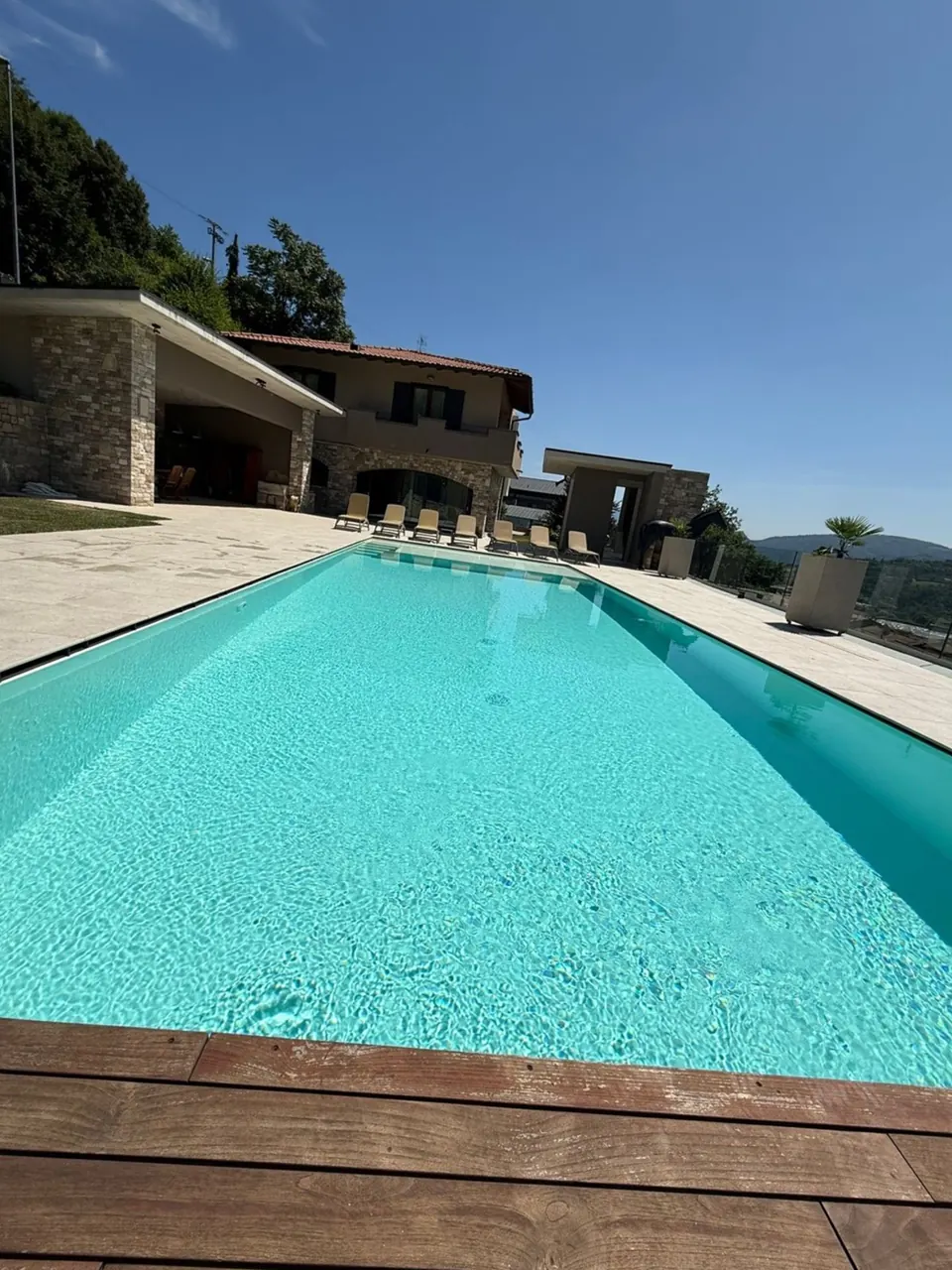 Piscina a Sfioro
