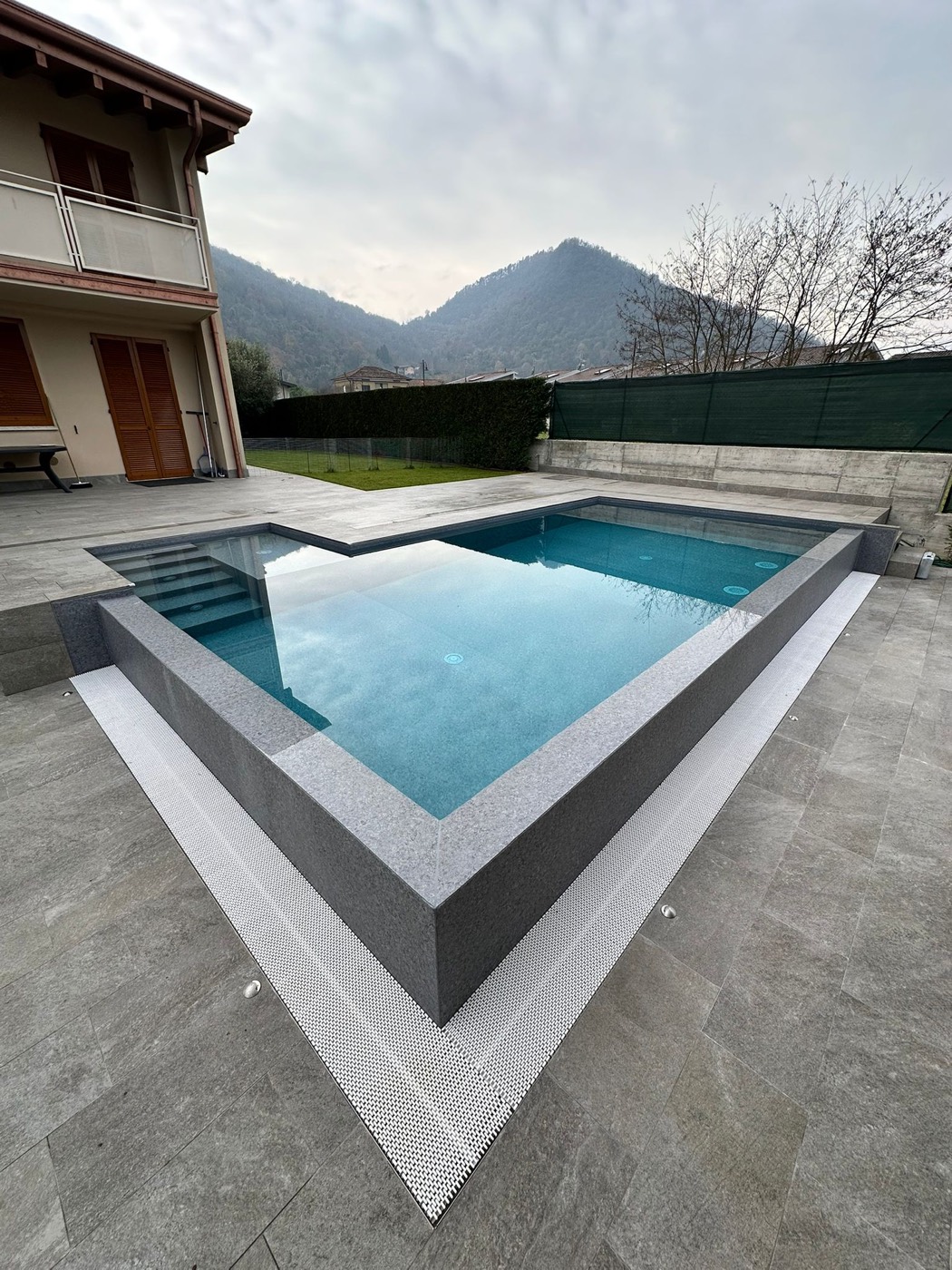 Piscina Sfioro parziale